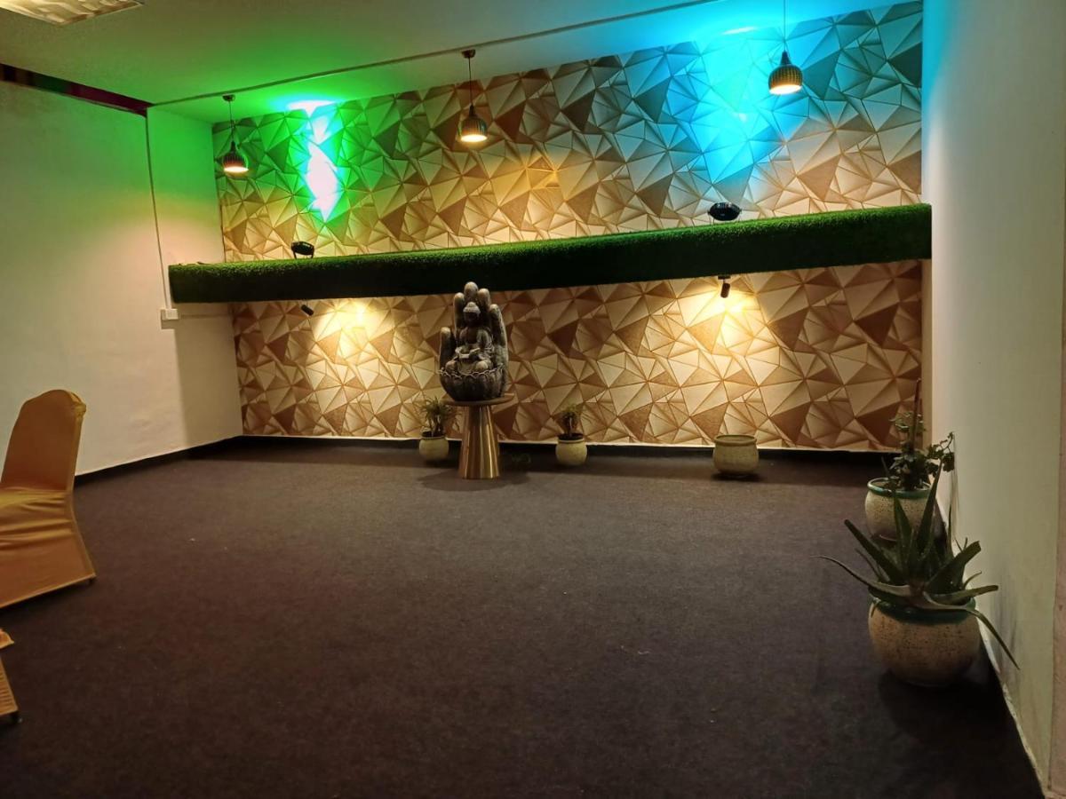 Hotel Elite Sector 45 I Gurgaon Central I Couple Friendly エクステリア 写真