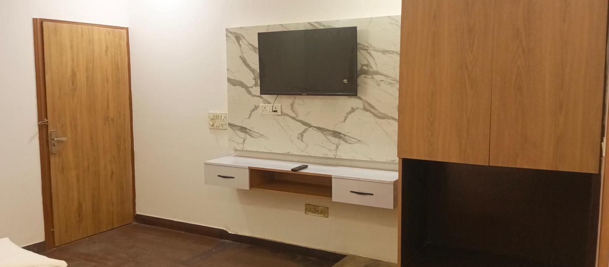 Hotel Elite Sector 45 I Gurgaon Central I Couple Friendly エクステリア 写真