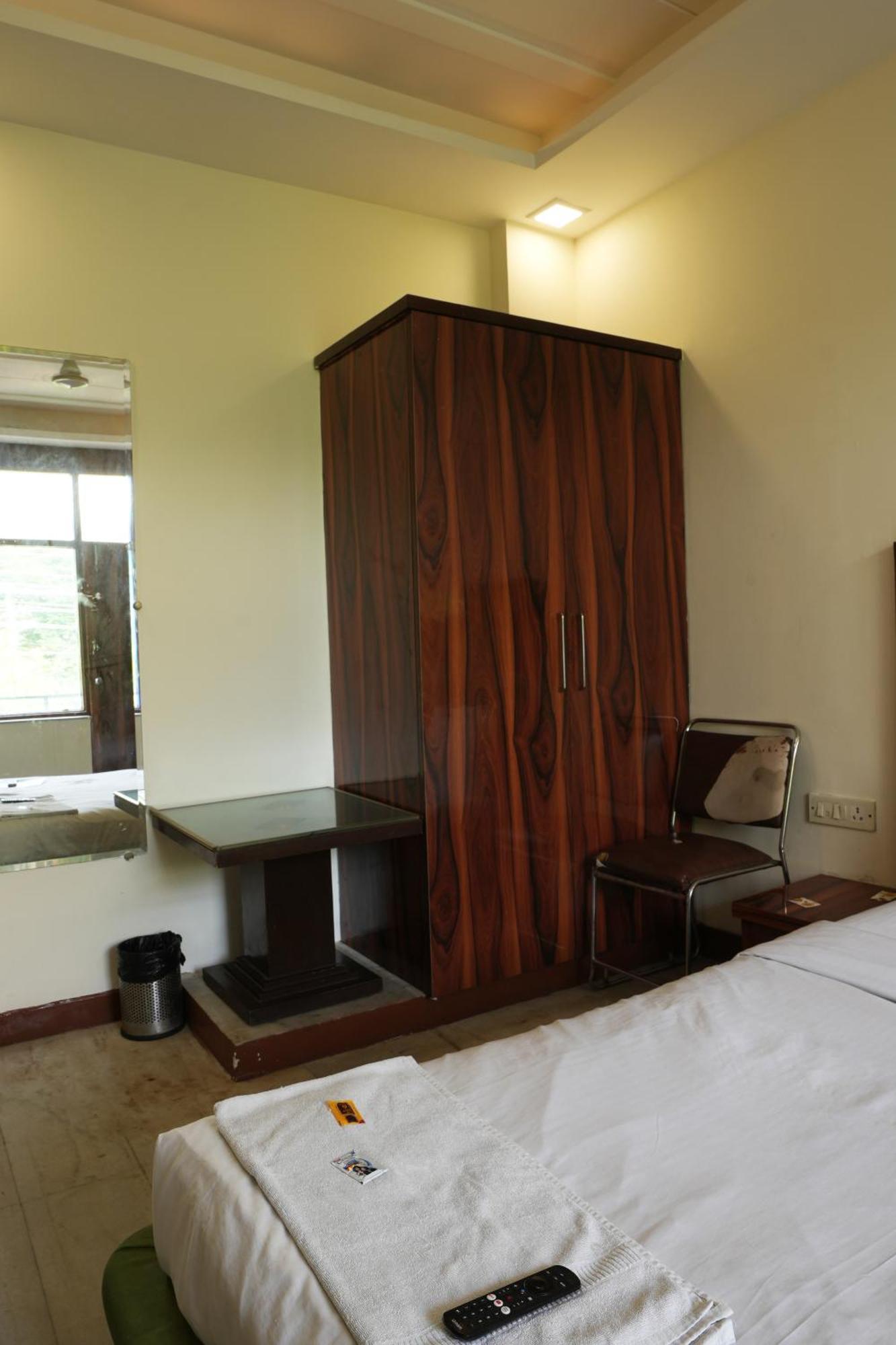 Hotel Elite Sector 45 I Gurgaon Central I Couple Friendly エクステリア 写真