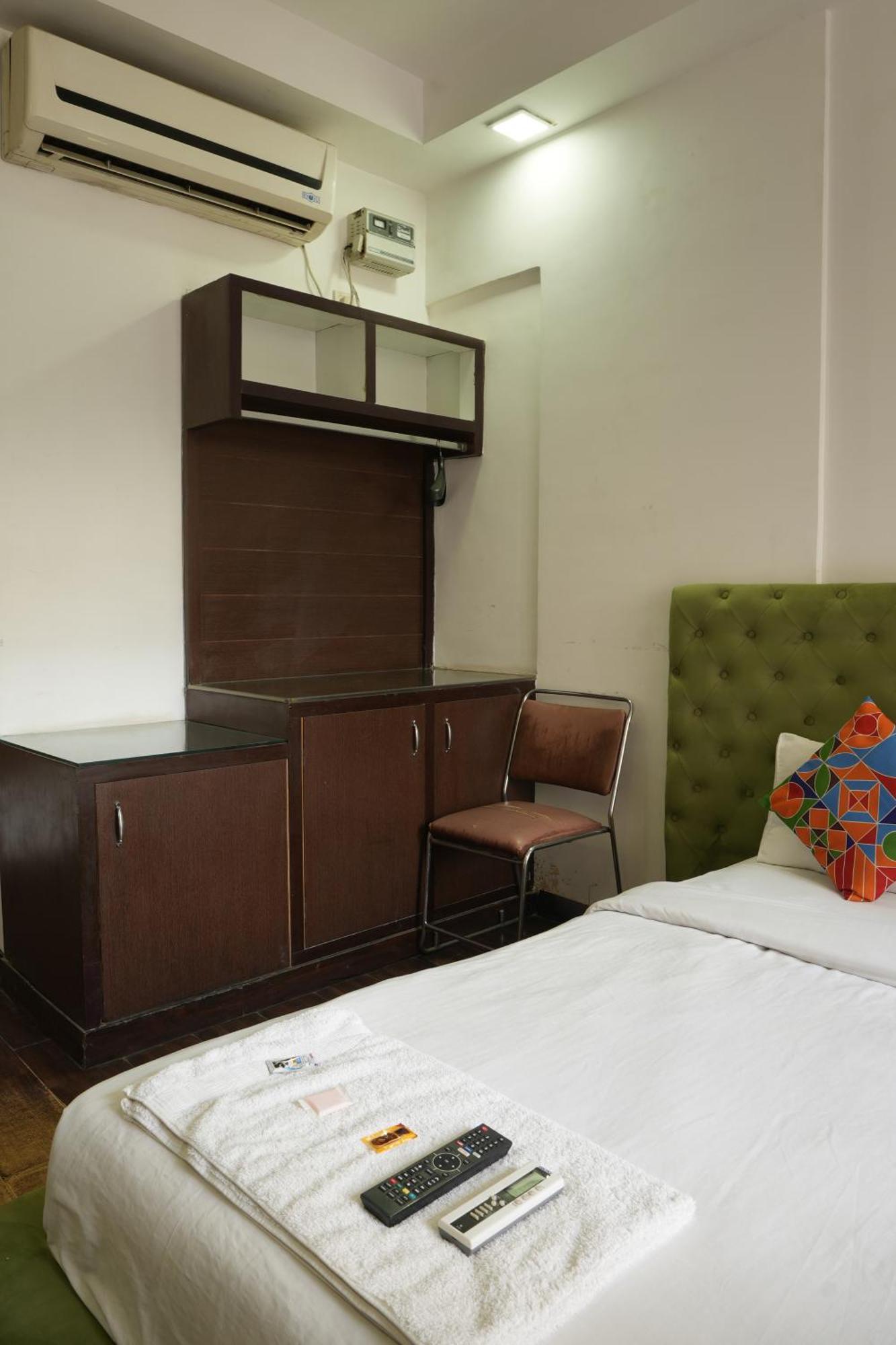 Hotel Elite Sector 45 I Gurgaon Central I Couple Friendly エクステリア 写真