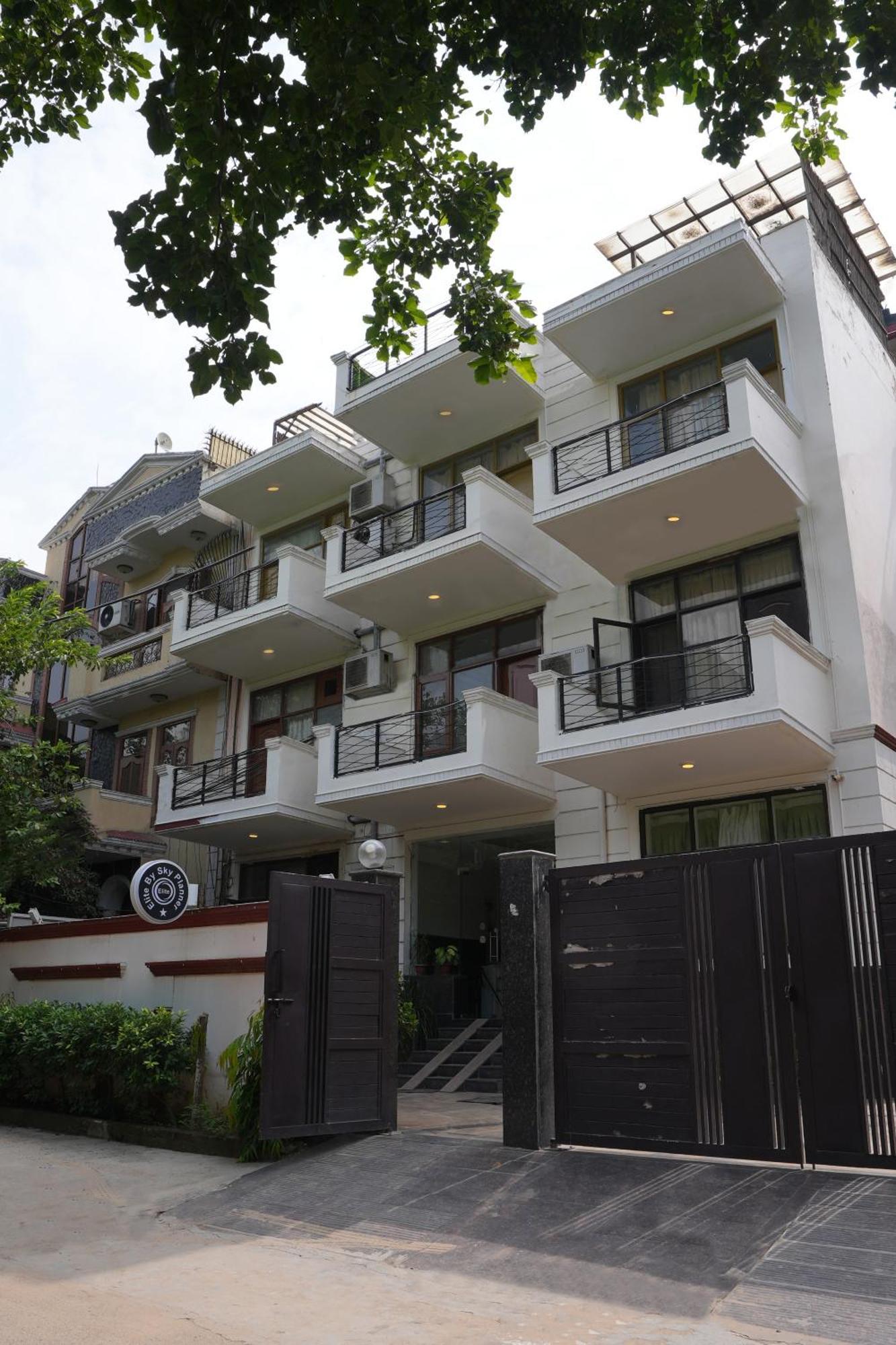 Hotel Elite Sector 45 I Gurgaon Central I Couple Friendly エクステリア 写真