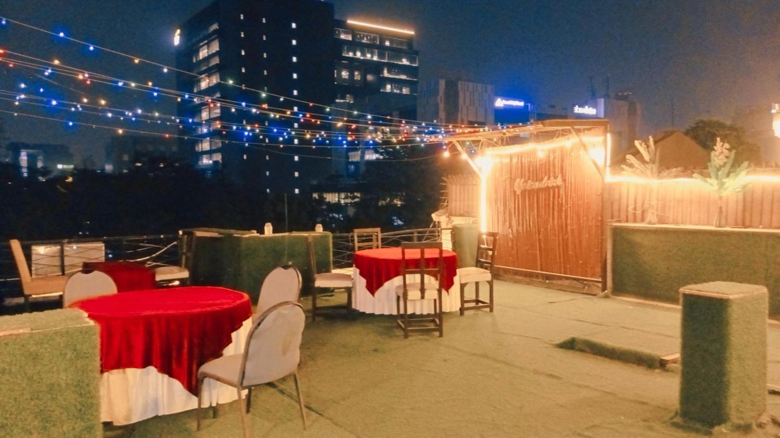 Hotel Elite Sector 45 I Gurgaon Central I Couple Friendly エクステリア 写真